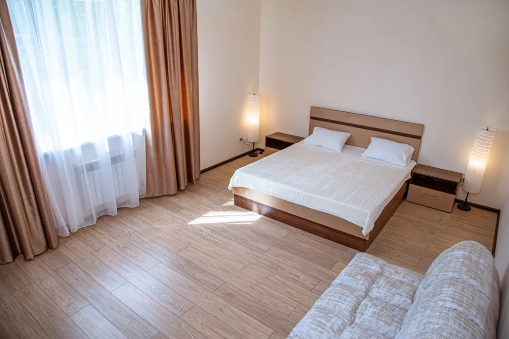 Апартаменты 2-х комнатные в гостевом комплексе