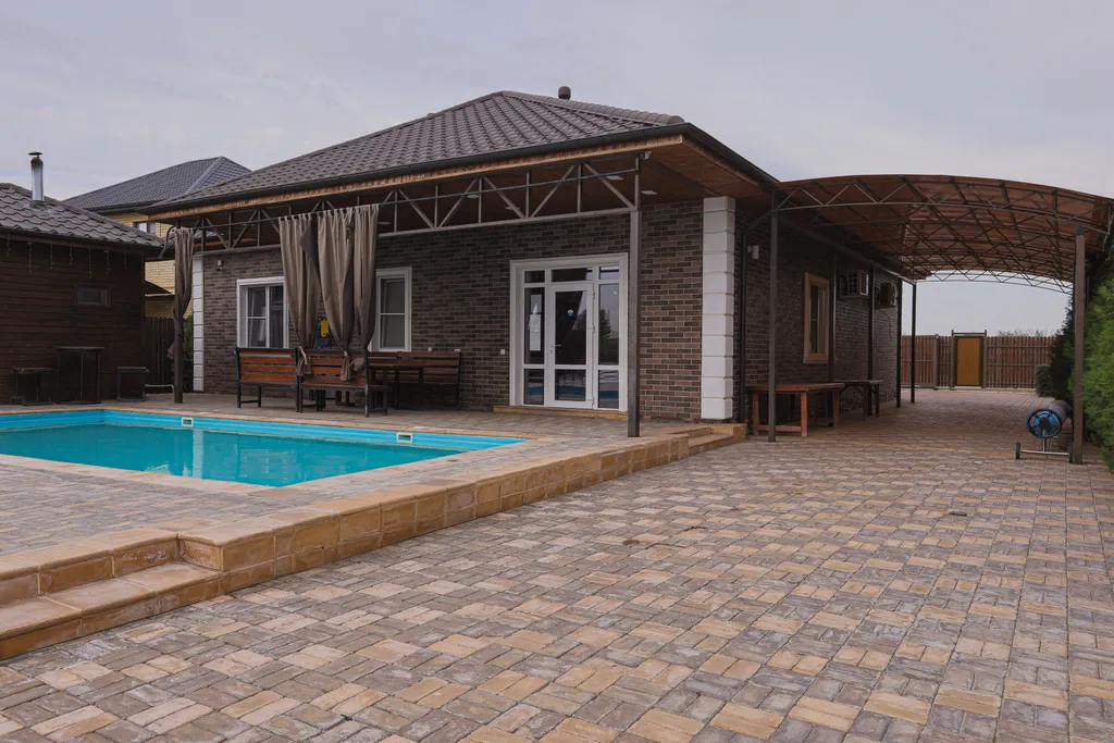 Комфортный дом на берегу реки в 30 минутах от центра города