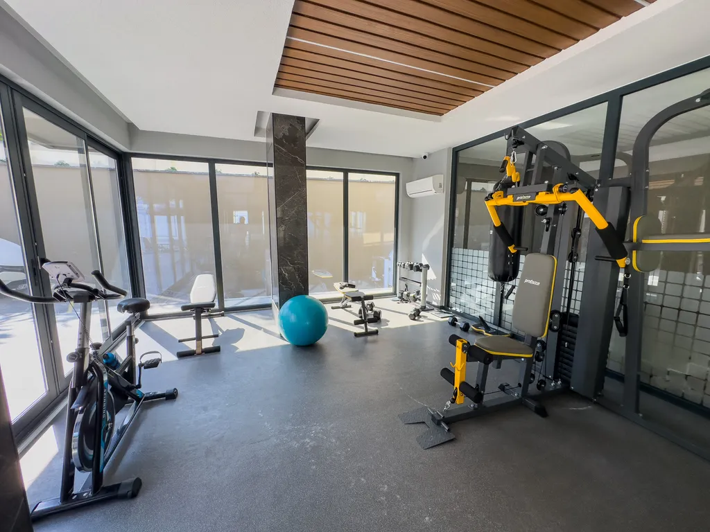 Elize апартамент, море и ритм города