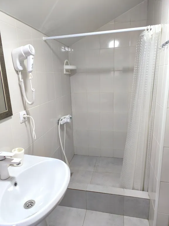 Квартира Комната — Бжид