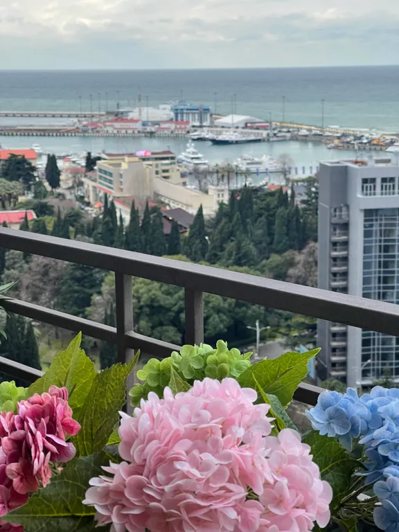 Супер видовая студия в элитном доме с новым дизайнерским ремонтом