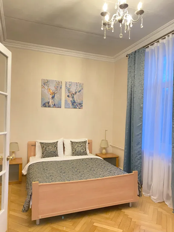 Квартира Уютная трехкомнатная квартира на Охотном ряду. — Москва