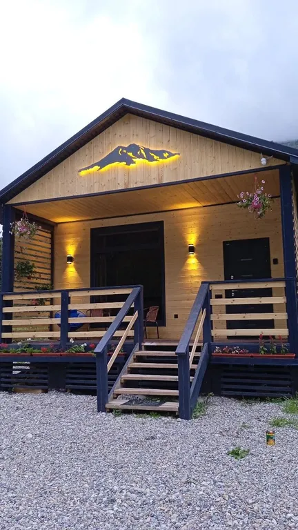 Гостевой дом Sabr с видом на горы