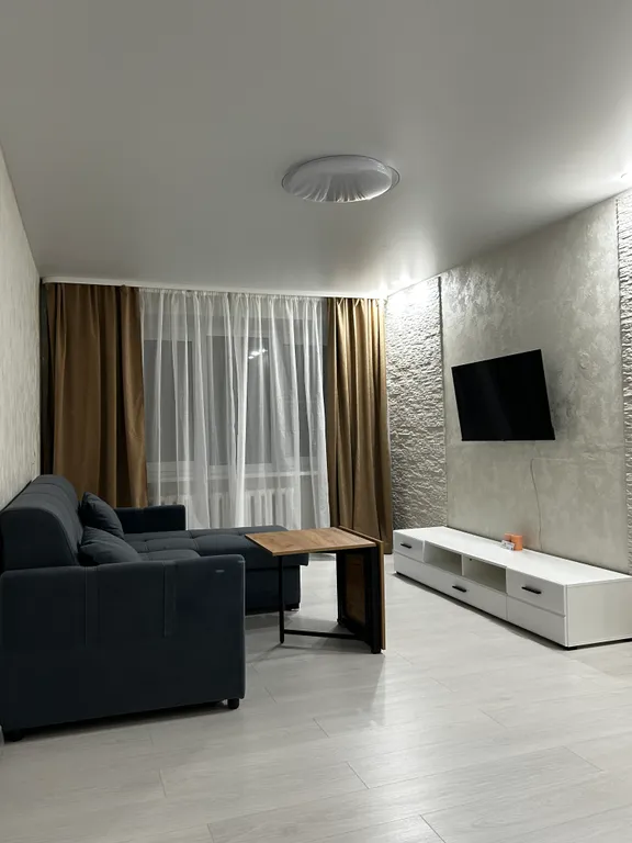 Стильная и комфортная 2-комнатная квартира — аренда посуточно в Краснотурьинск