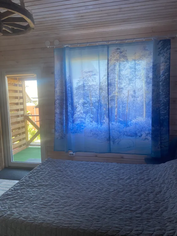 Номер в доме из двух номеров с разными входами