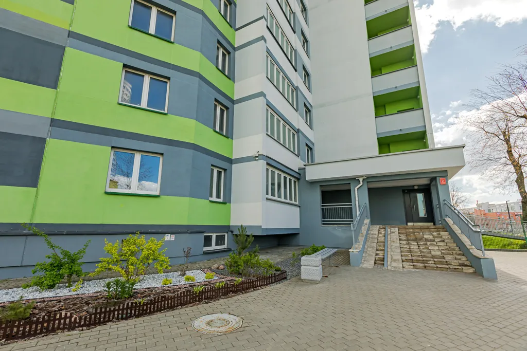 Современная двухкомнатная квартира на 17 этаже