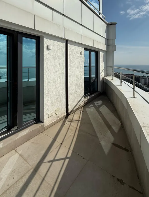 Пентхаус с шикарным видом на море