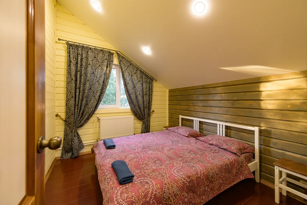 Брусничный коттедж с сауной и банным чаном