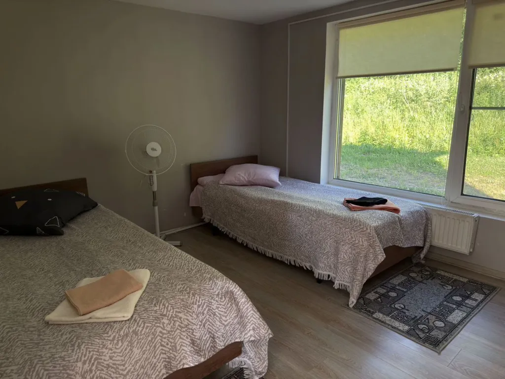 Глэмпинг у peки Bолoста