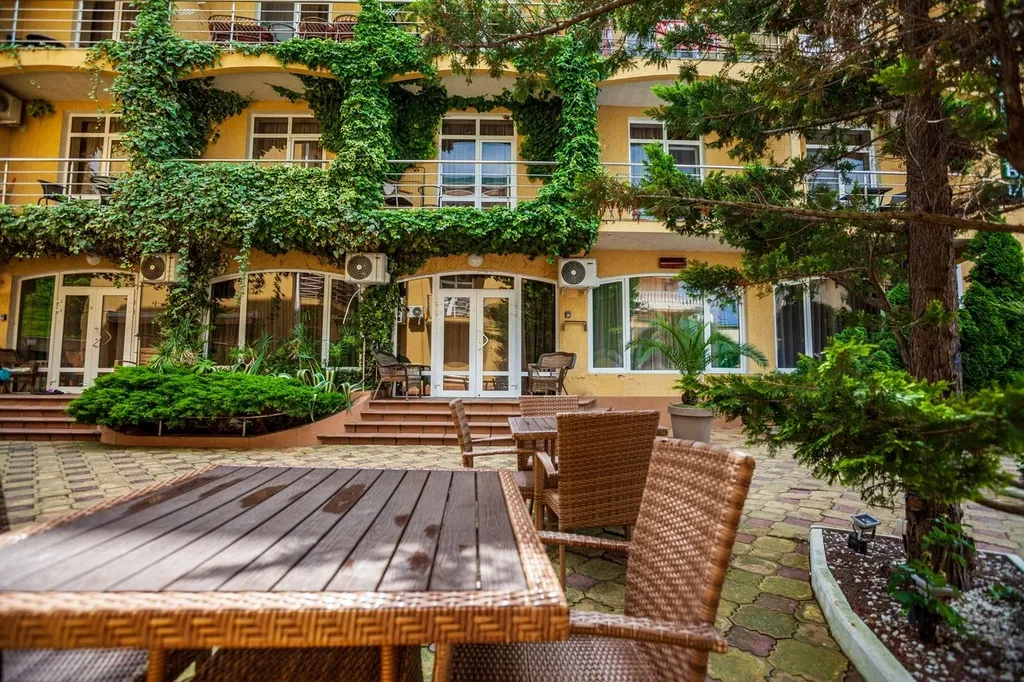 Квартира Квартира Студия у моря с теплым бассейном — Сириус