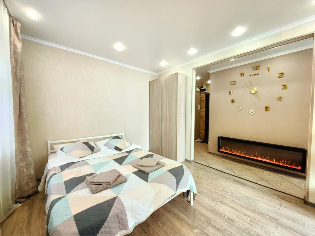 Уютная квартира с камином центре города