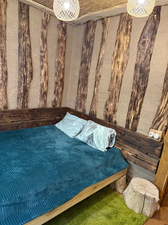 Дом-коттедж банкетный зал, спальни, доп: баня и купель, Минское море