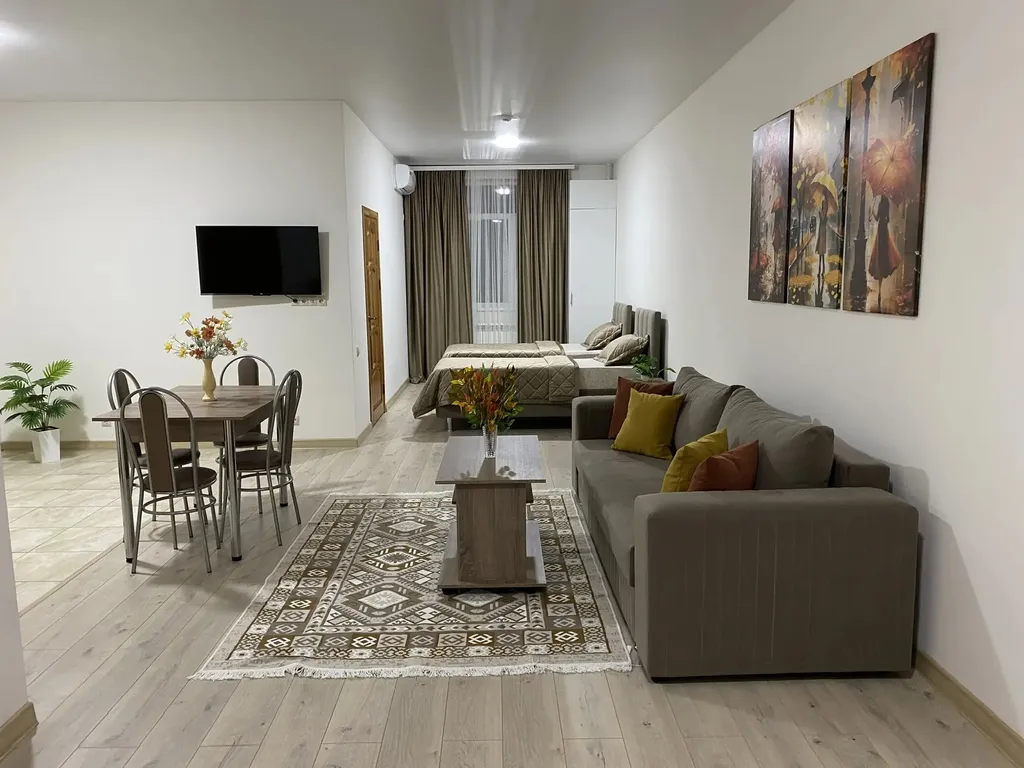 Двухкомнатный 6-местный Люкс недалеко от центра Грозного