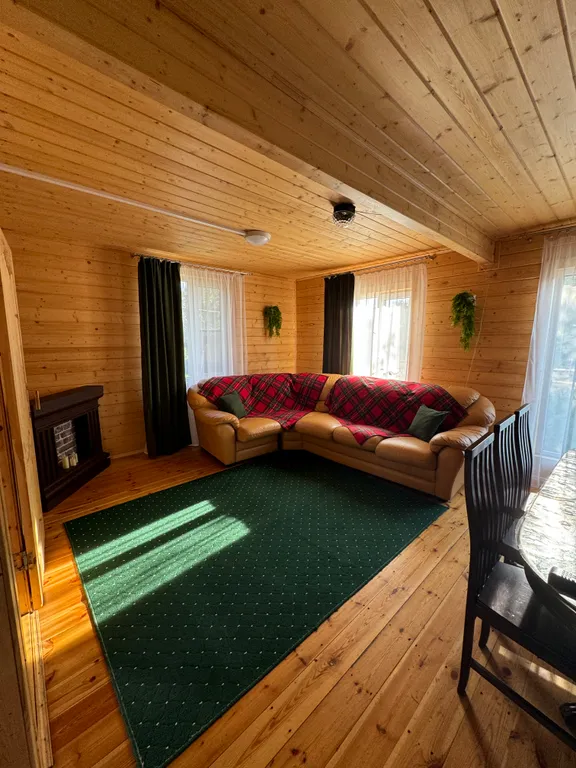 Уютный коттедж в черте города