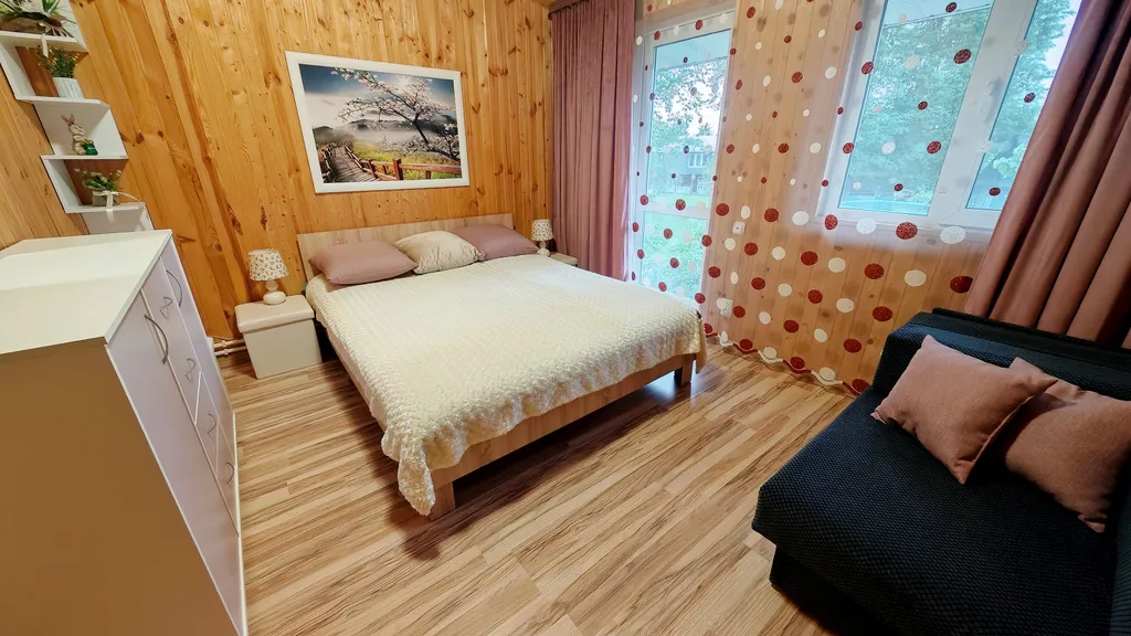 4-комнатная Квартира