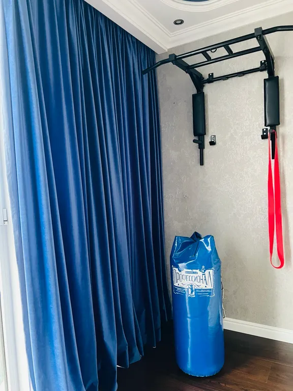 Элитная квартира с видом на море и город