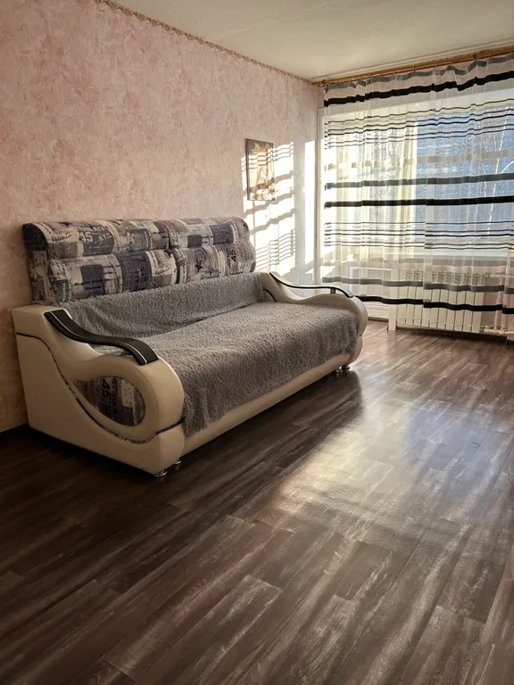 Теплая солнечная квартира в центре города