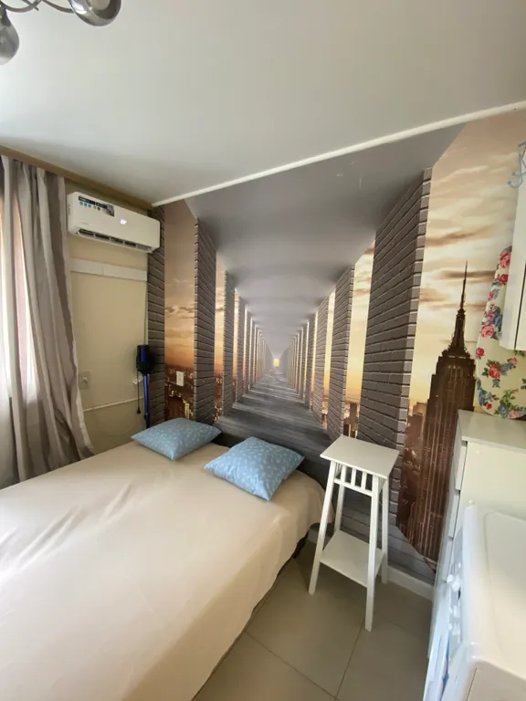 Маленькая студия рядом с лесом