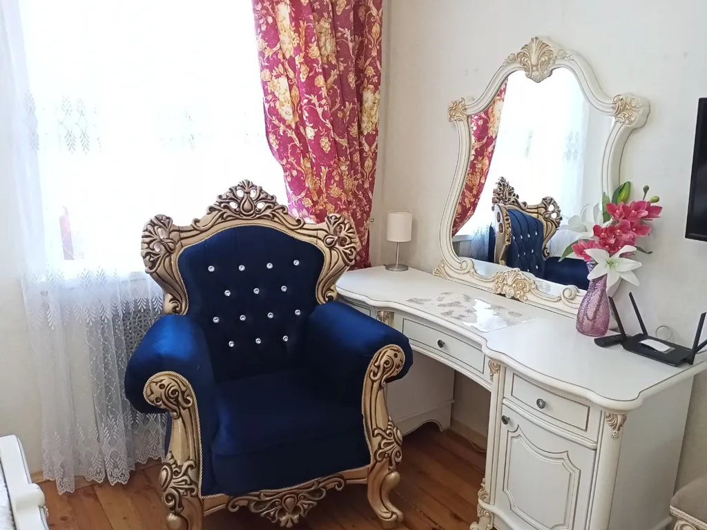 Двухкомнатные апартаменты рядом с озером