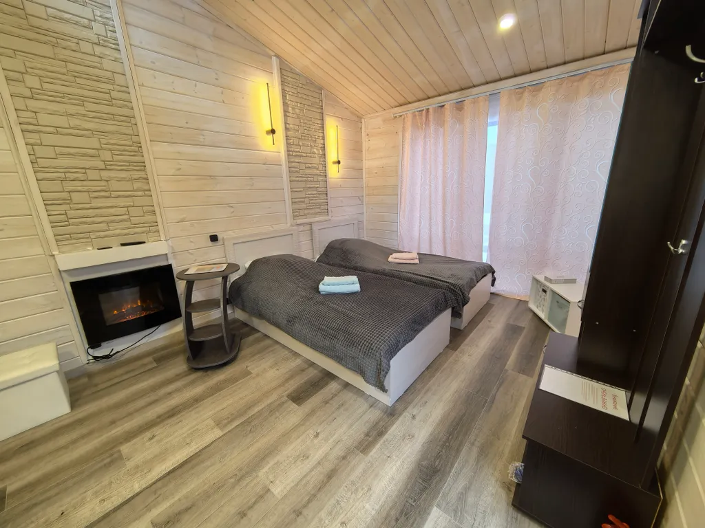 Дом с камином