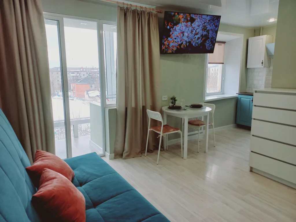 Уютная однокомнатная квартира-студия — аренда посуточно в Серов