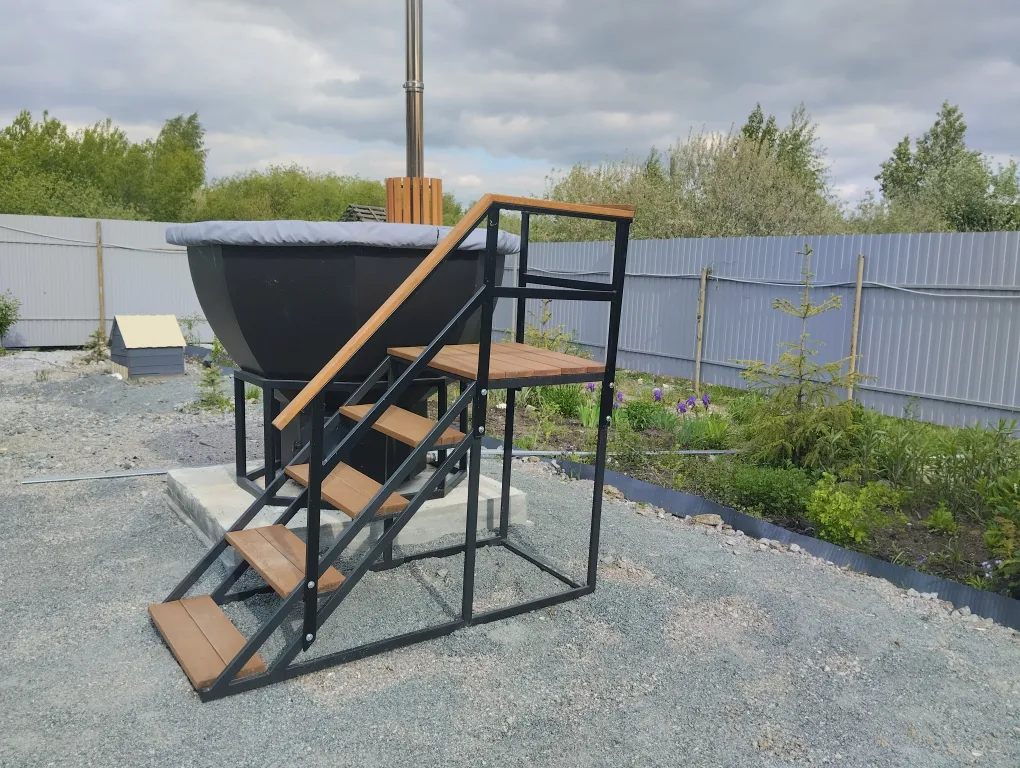 Загородный дом у озера