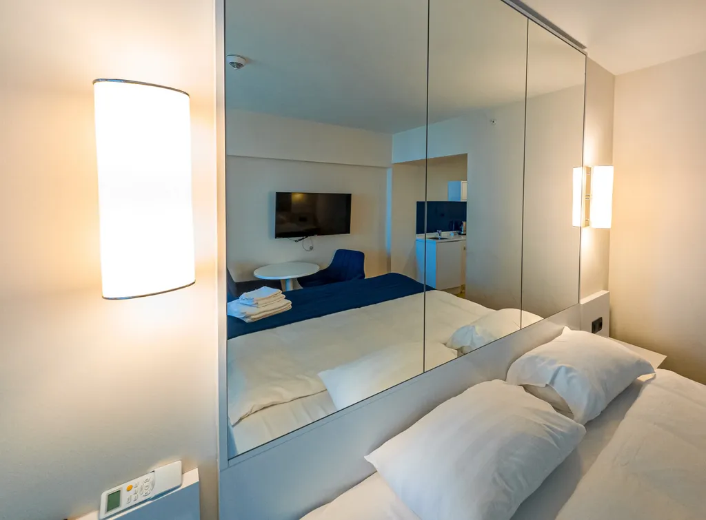 Номер у моря