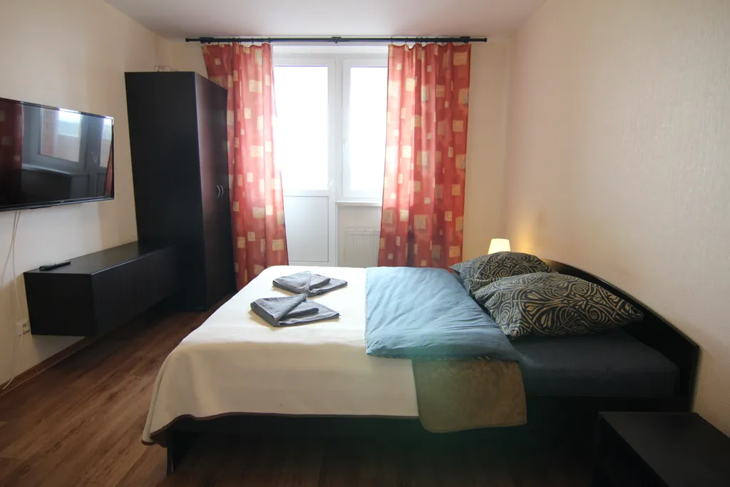 Однокомнатная квартира люкс в спальном районе — аренда посуточно в Сосновый Бор