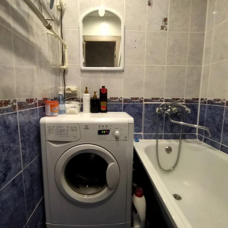 Квартира рядом с трассой. Тихий двор, Чистота, Уют, Комфорт!