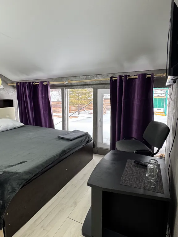 Квартира Двухместный номер стандарт с двуспальной кроватью — аренда посуточно в Волжский