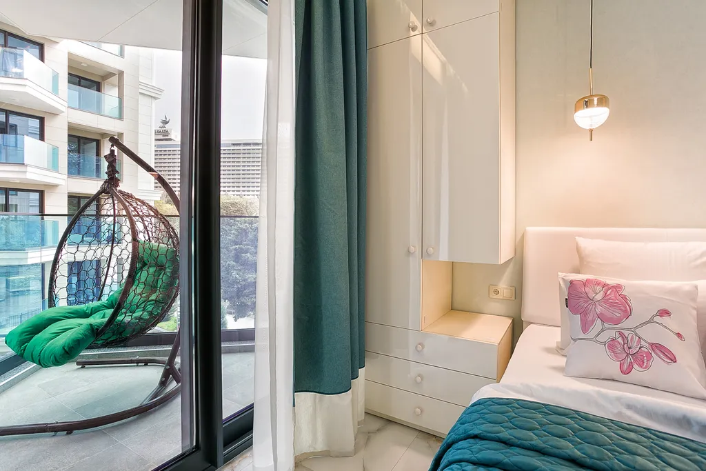 Апартамент Тропики с балконом и террасой у самого моря