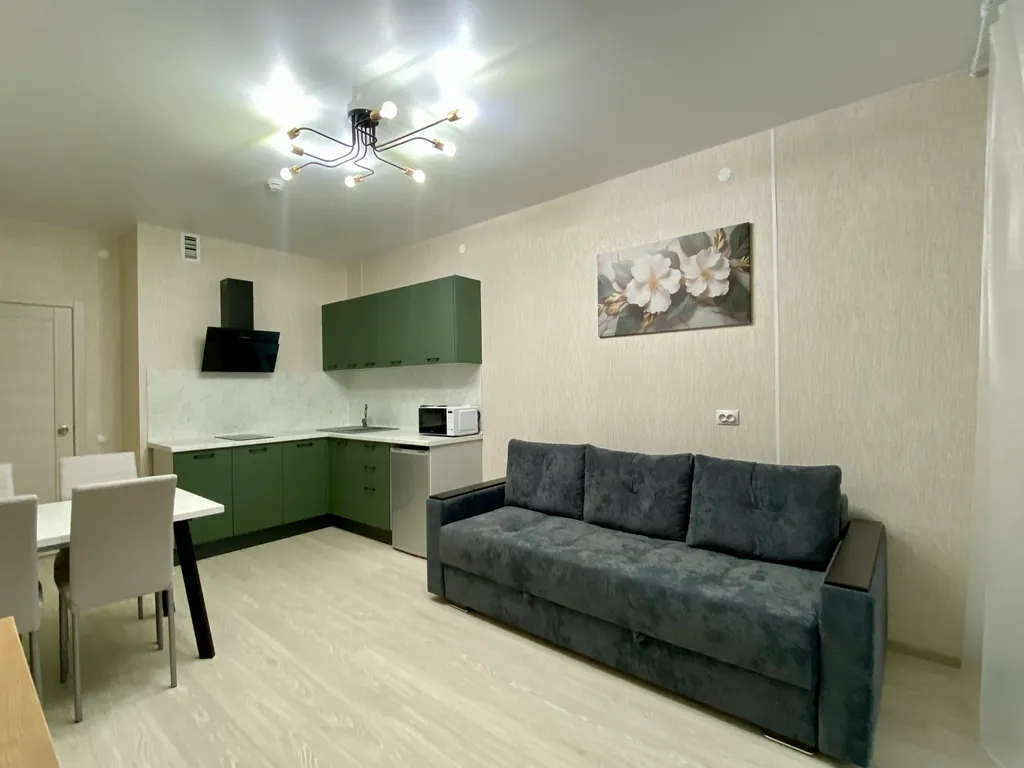 Евро-двухкомнатная с шикарным видом на реку Кама и город