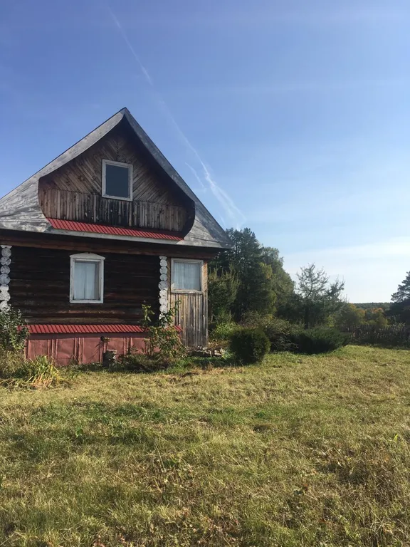 Деревенский домик с печкой и летней кухней