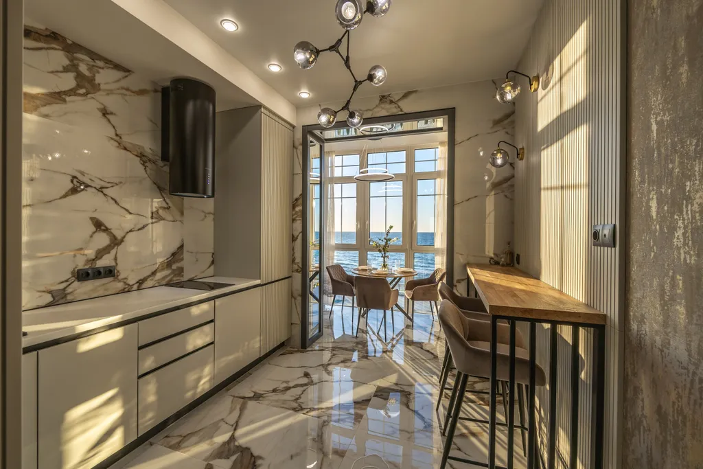 Дизайнерский апартамент с видом на море