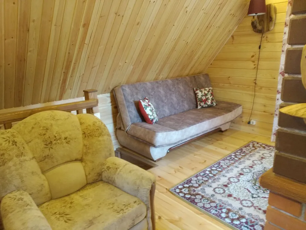 Дом с балконом у озера Нарочь