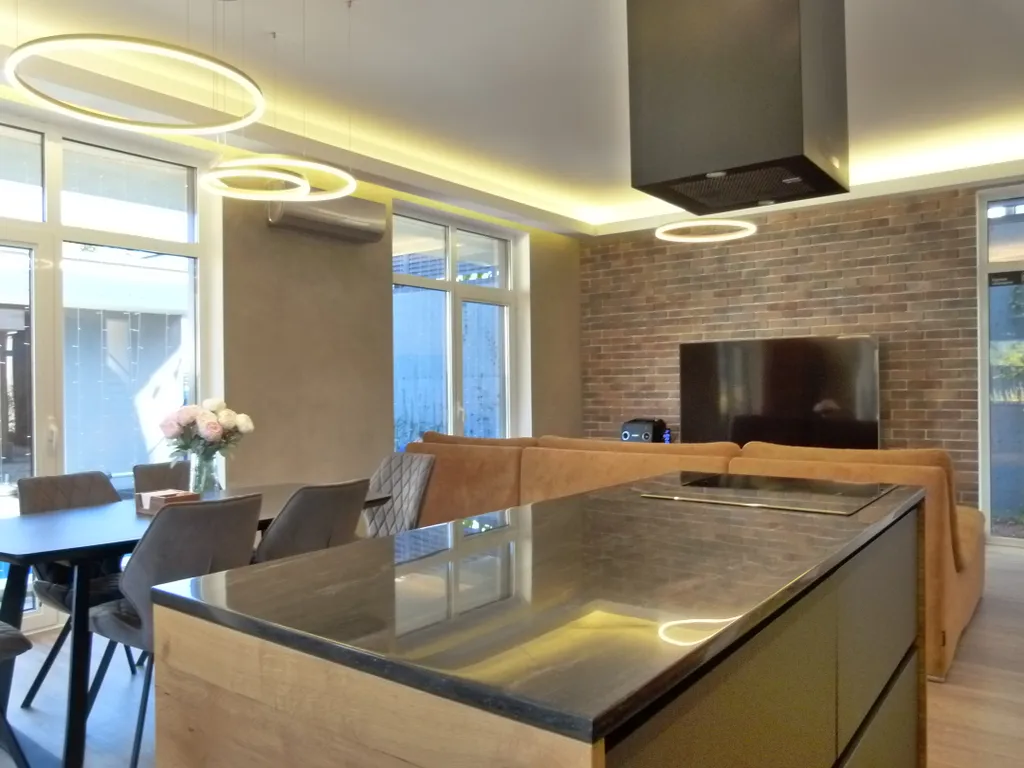 4-комнатный Дом