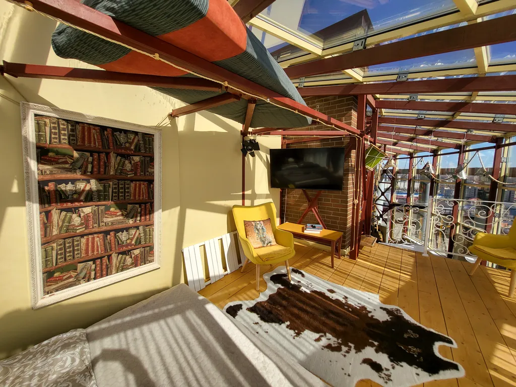 Квартира Квартира Трёхэтажный мезонин над крышами Питера — Санкт-Петербург