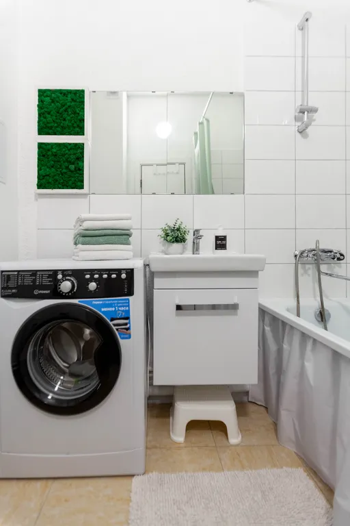 Студия в окружении парков