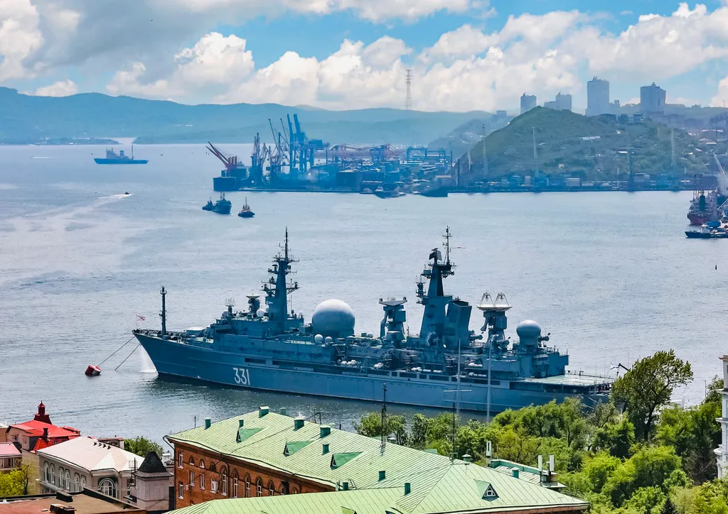 Квартира Квартира Студия с видом на море в центре города — Владивосток