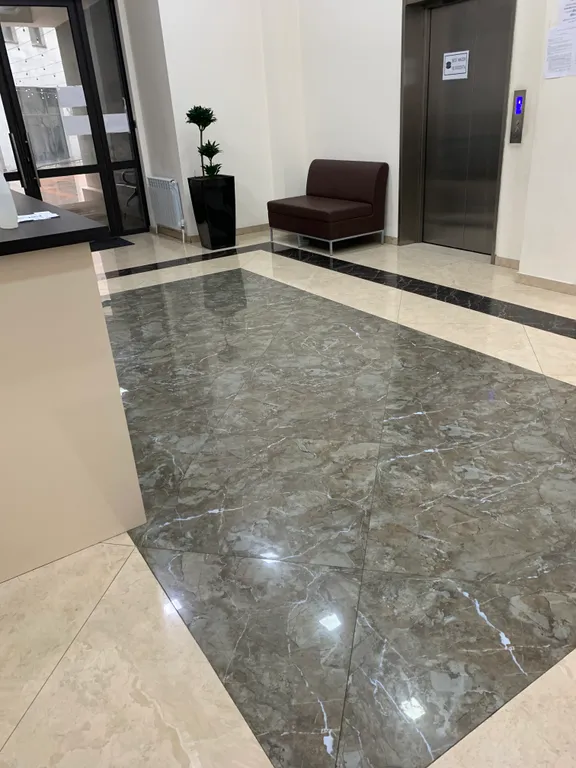 Студия с панорамными окнами