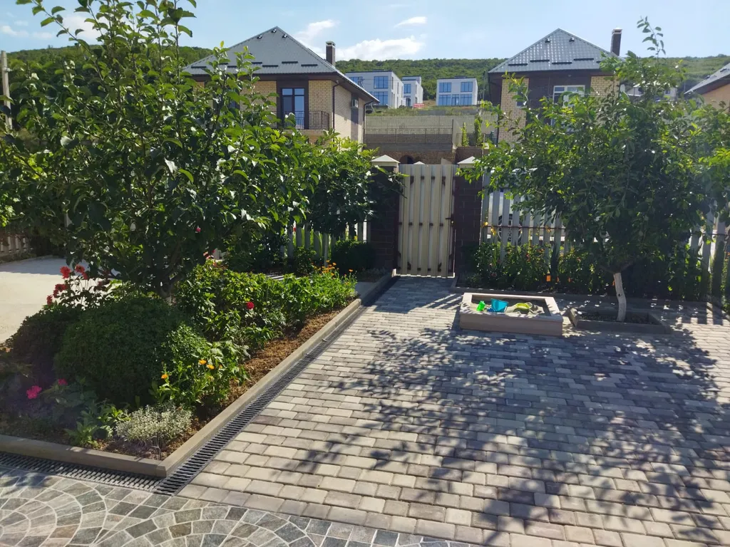 Дом с участком 2 сотки