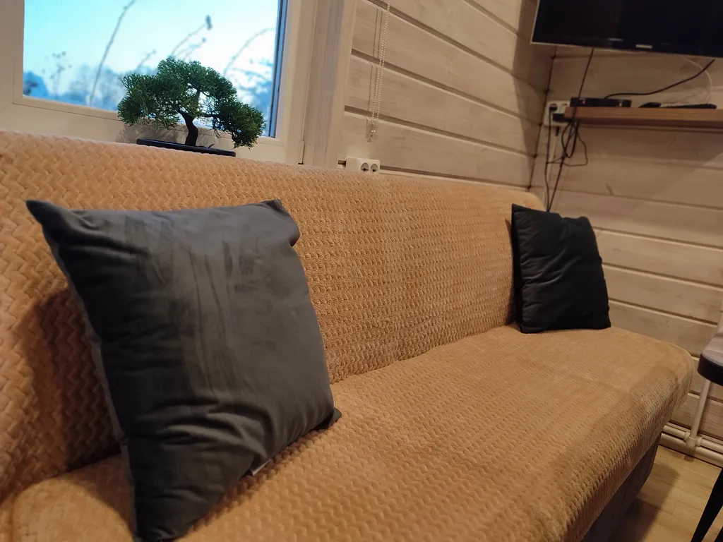 Коттедж Дом с 2 спальнями и кухней -гостиной — Надевицы