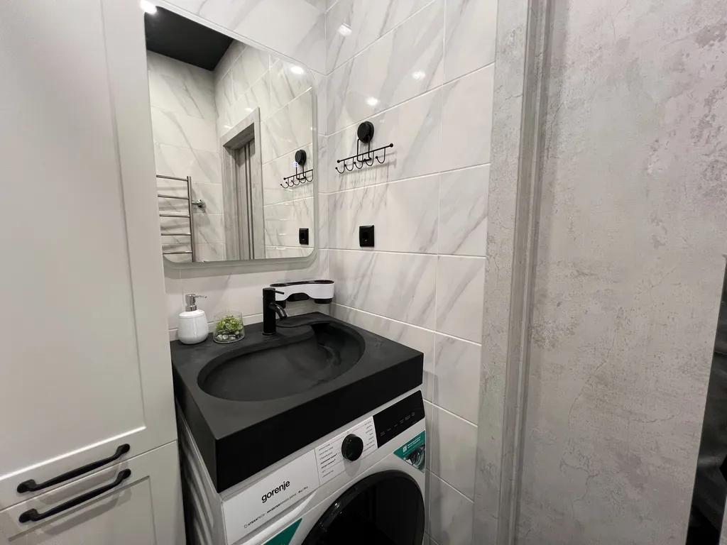 Стильная квартира с панорамными окнами