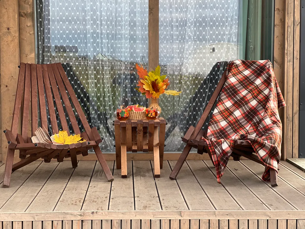 Коттедж Домик Бонапарт на базе отдыха Монтенегро — Волковицы