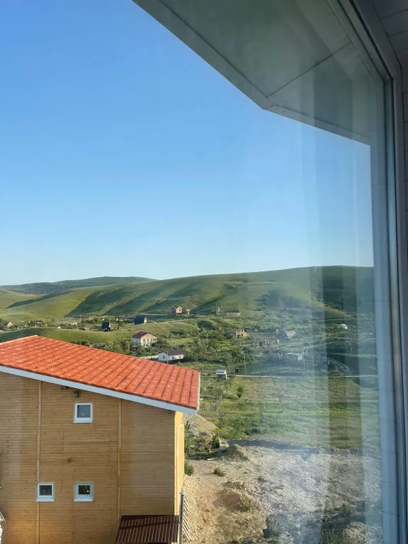 Купольный дом с видом на горы и море