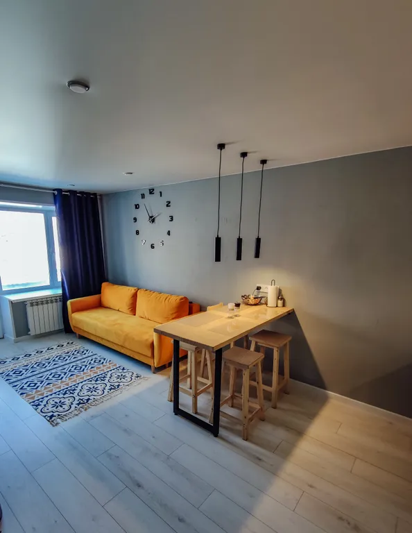 Уютная квартира в центре города с видом на гору