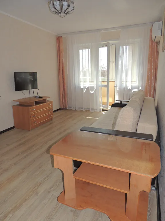 Тихо, уютно, в центре города возле набережной