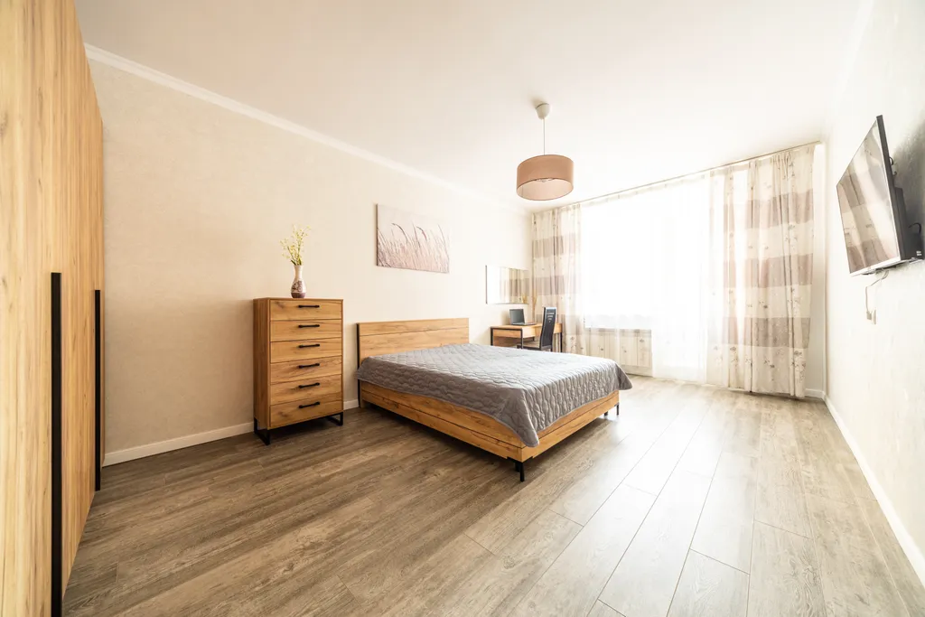 Просторная квартира со свежим ремонтом на Взлетке