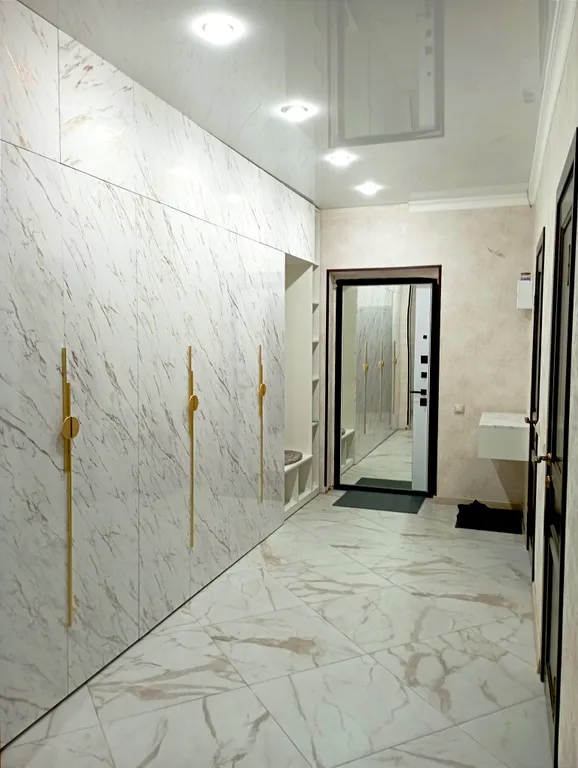 Квартира с видом на горы и набережную в центре города