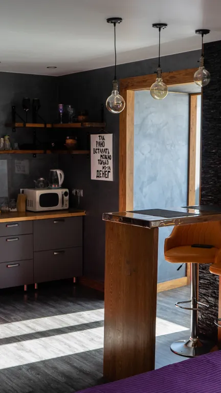 Студия рядом с рекой Амур